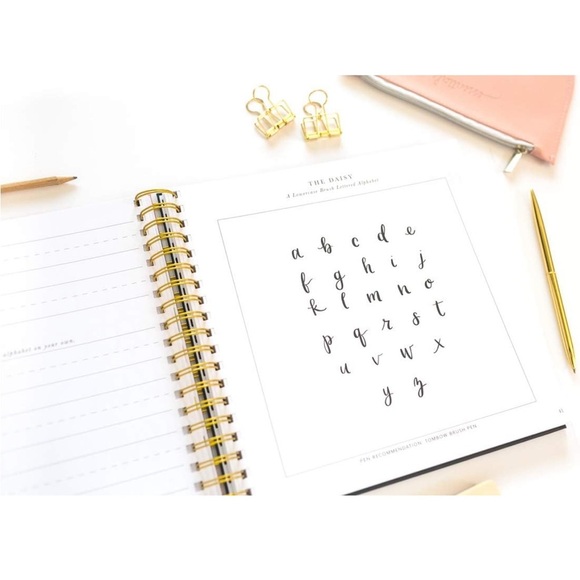 Brand New Calligraphy Book Pretty Simple Lettering - Picture 5 of 10